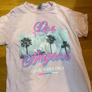 Pink Los Ángeles good vibes only tee